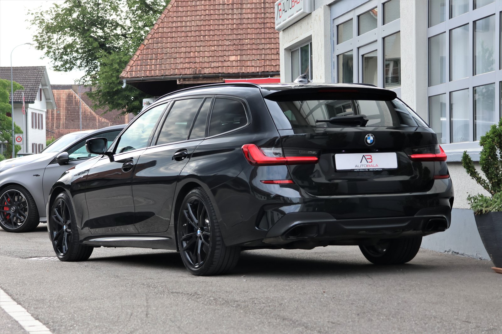 BMW M340d 48V Touring Steptronic Sport (CH) + 1.8T AH, Mild-Hybrid Diesel/Electric, Second hand / Used, Automatic - 3