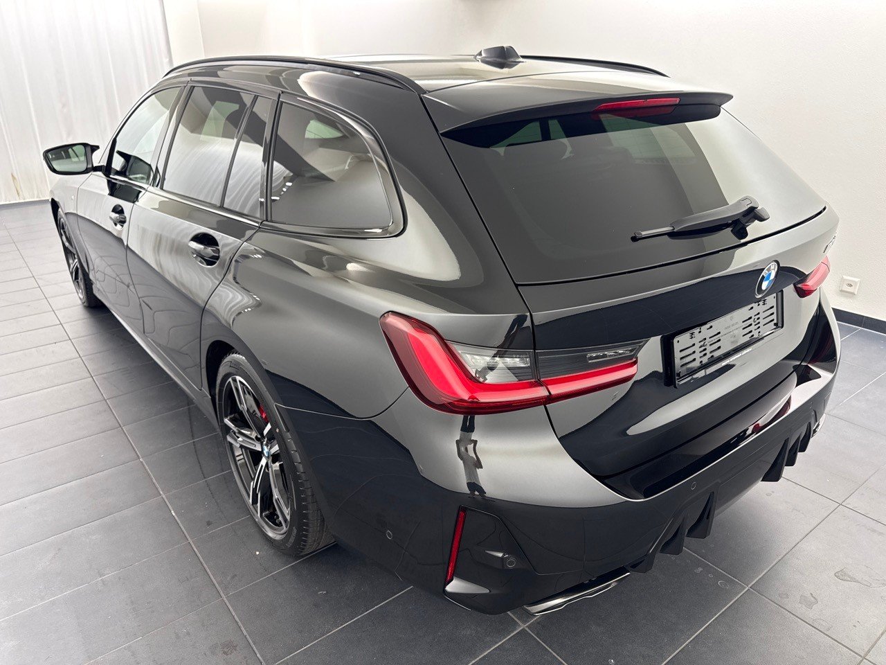 BMW M340d 48V Touring, Mild-Hybrid Diesel/Elektro, Occasion / Gebraucht, Automatik - 2