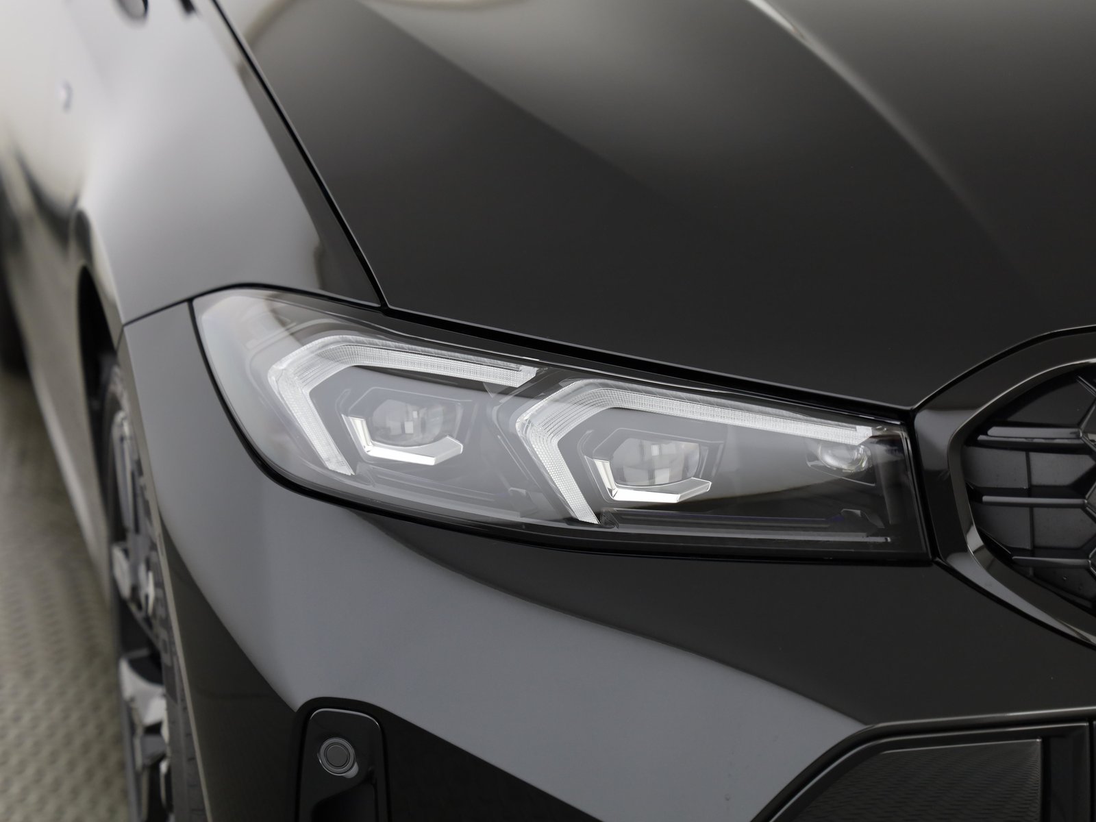 BMW M340d, Mild-Hybrid Diesel/Electric, New car, Automatic - 6