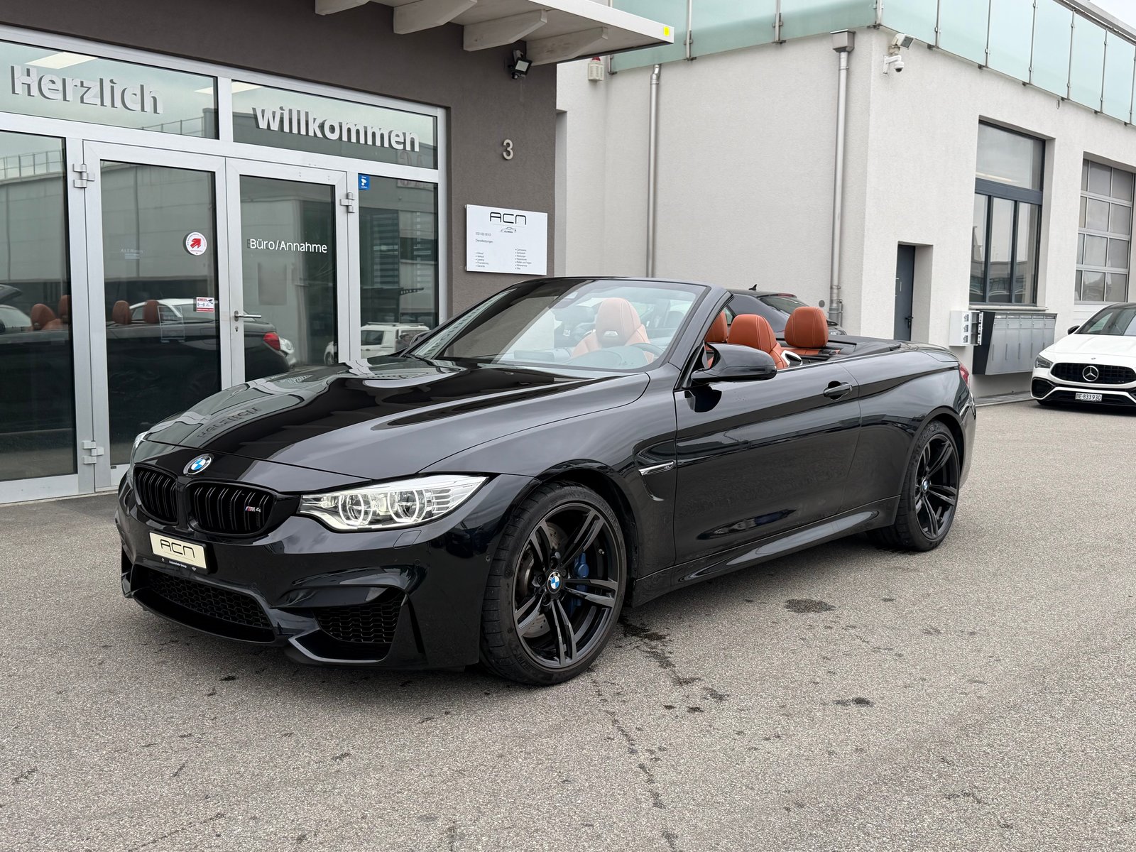 BMW M4 Cabriolet, Second hand / Used, Manual - 3
