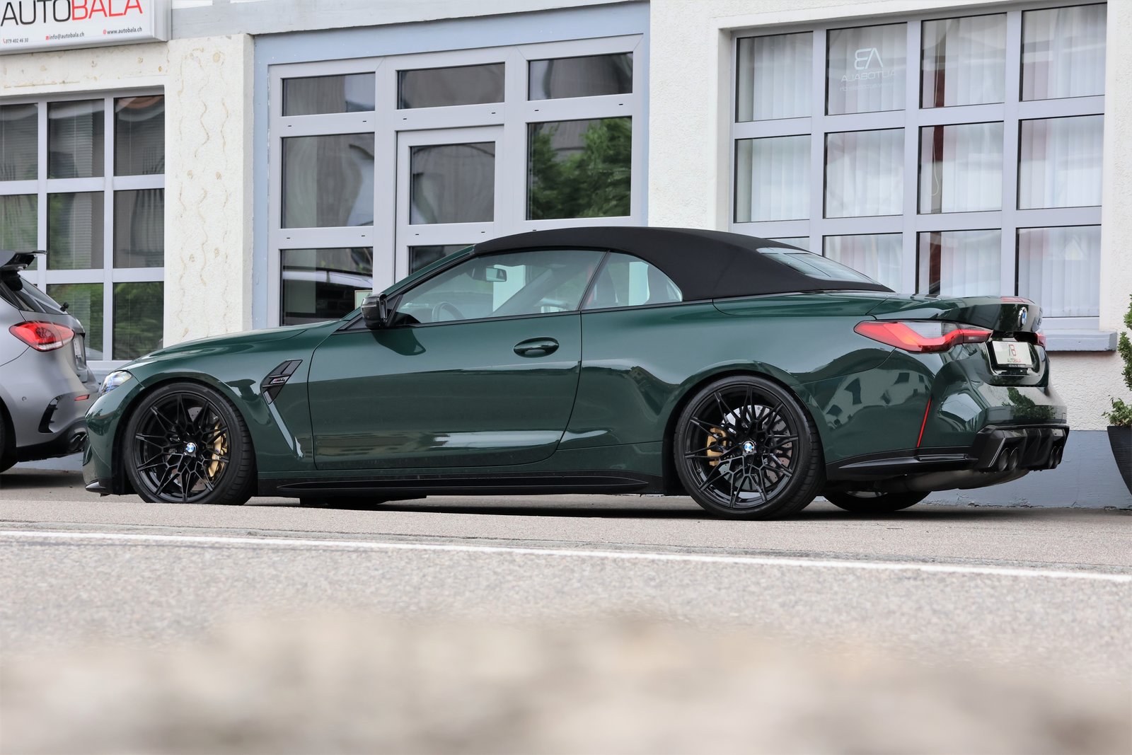 BMW M4 Cabrio Competition M (CH) *BRITISH RACING GREE, Benzina, Occasioni / Usate, Automatico - 4