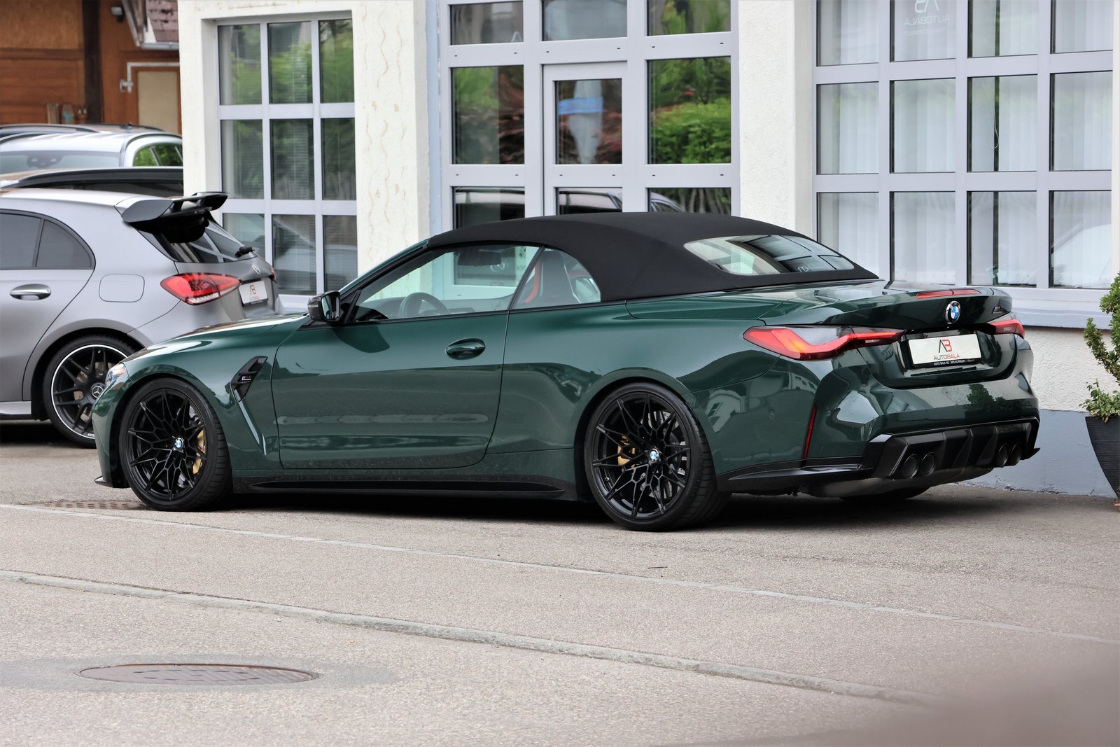 BMW M4 Cabrio Competition M (CH) *BRITISH RACING GREE, Benzina, Occasioni / Usate, Automatico - 5