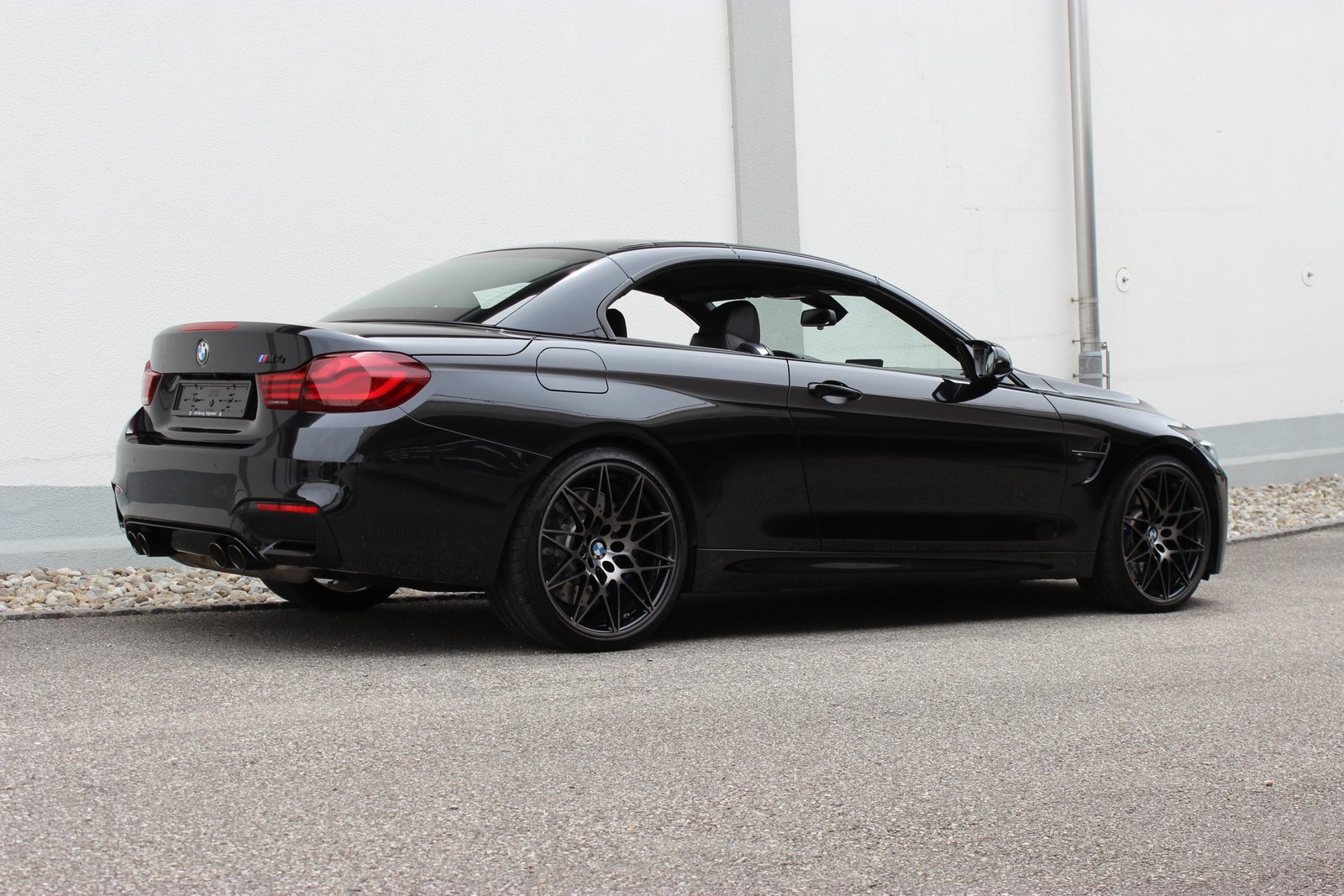 BMW M4 Cabriolet Drivelogic *M COMPETITION PAKET*