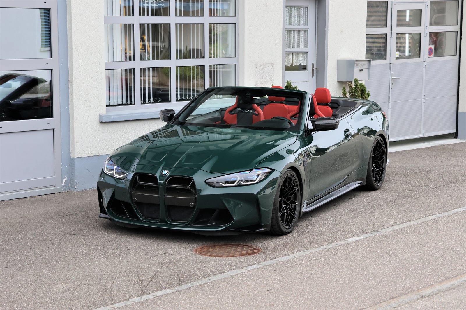 BMW M4 Cabrio Competition M (CH) *BRITISH RACING GREE