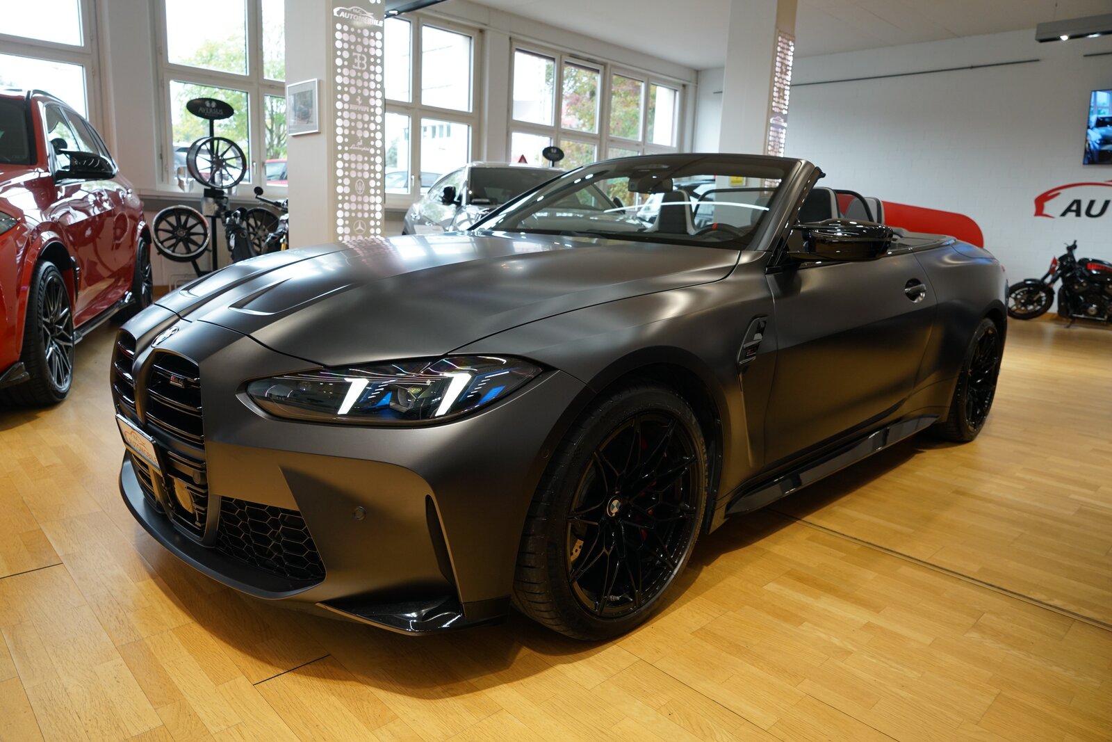 BMW M4 Cabrio Competition M Frozen Black