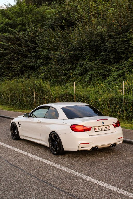 BMW M4, Petrol, Second hand / Used, Automatic - 2