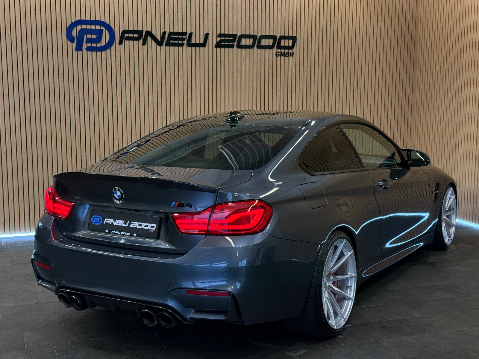 BMW M4 Coupé Competition DKG *AVERSUS 20"*, Essence, Occasion / Utilisé, Automatique - 5