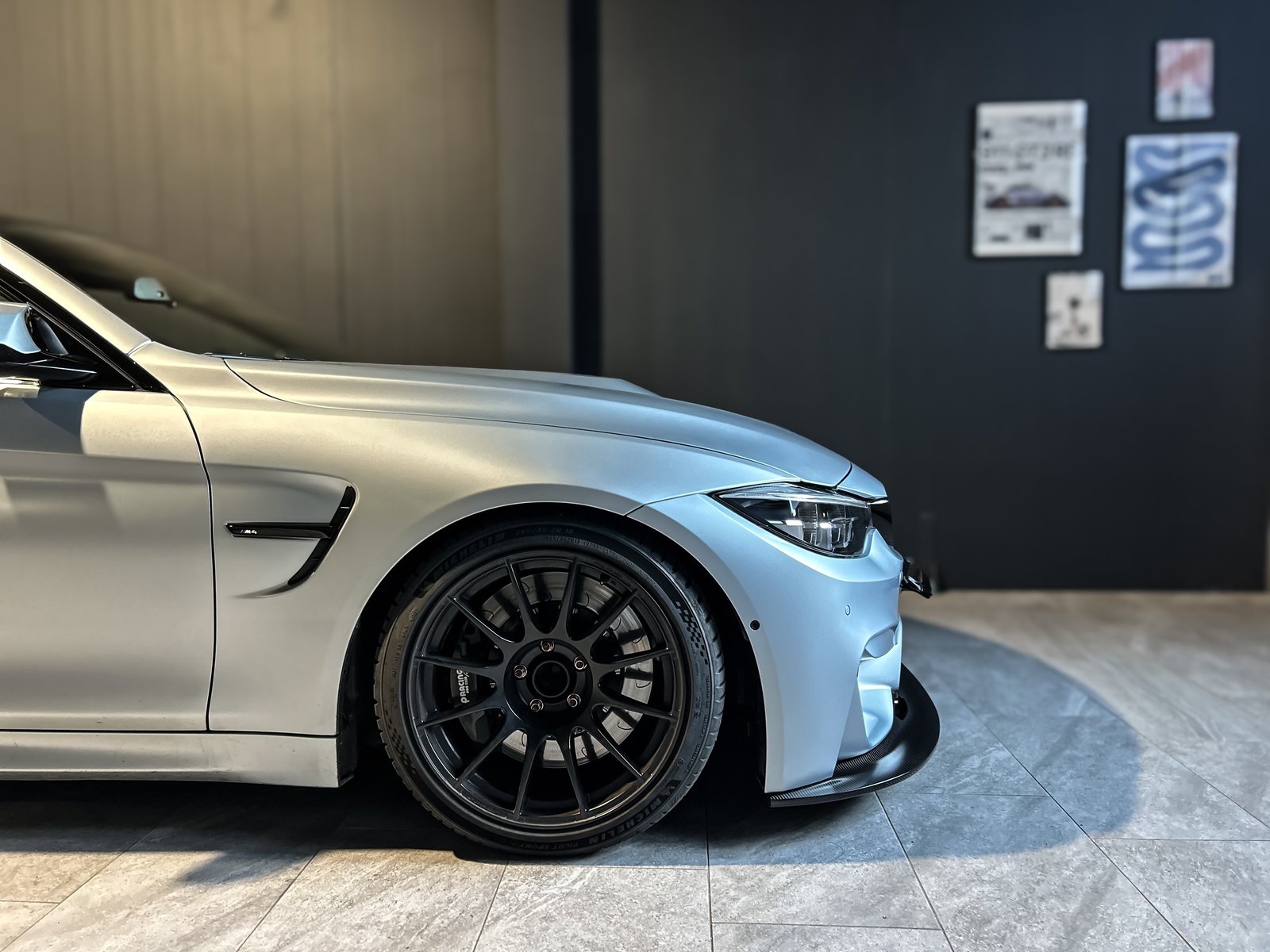 BMW M4 Coupé Competition DKG *FROZEN SILVER, Benzina, Occasioni / Usate, Automatico - 2