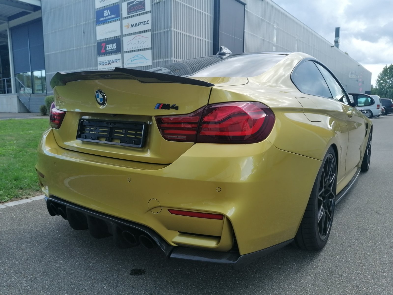BMW M4 Coupé DKG, Petrol, Second hand / Used, Automatic - 4