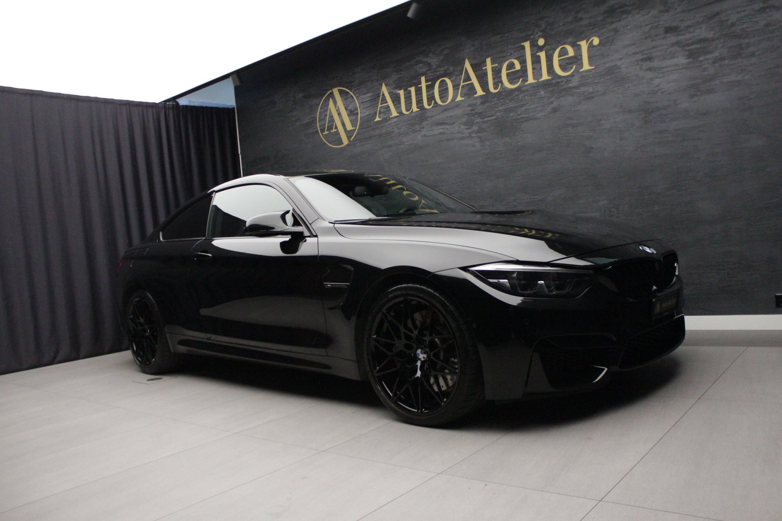 BMW M4 Coupé Competition DKG, Benzin, Occasion / Gebraucht, Automatik - 2