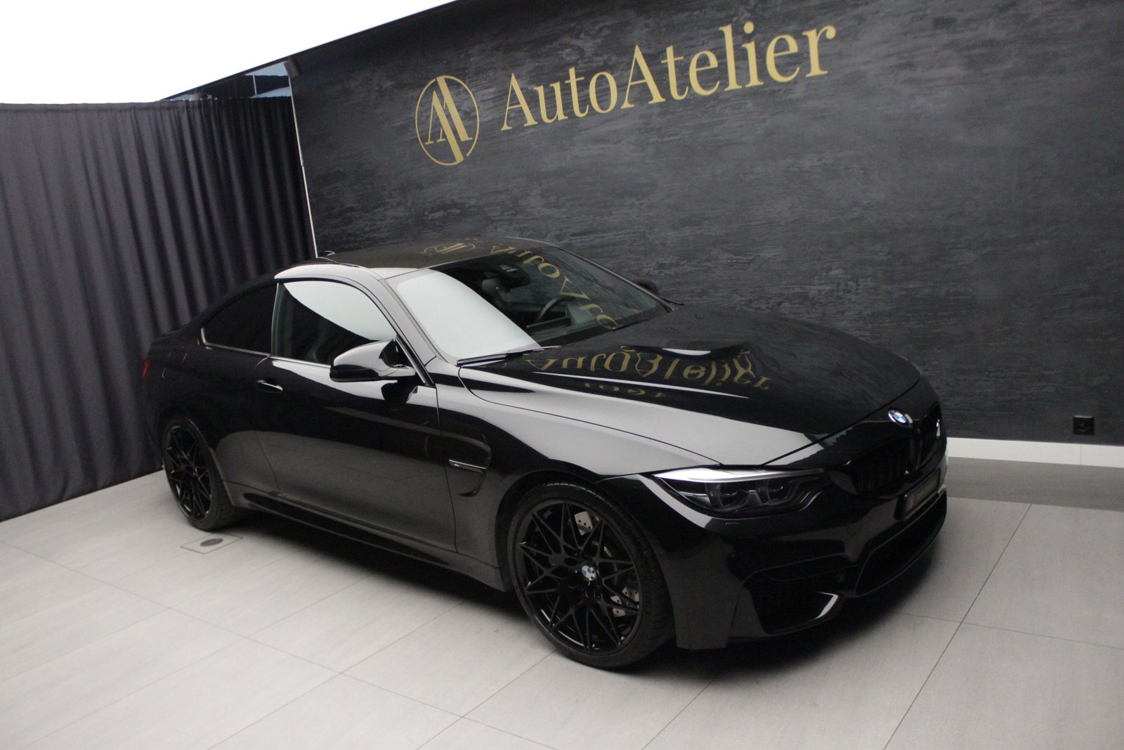 BMW M4 Coupé Competition DKG, Benzin, Occasion / Gebraucht, Automatik - 3