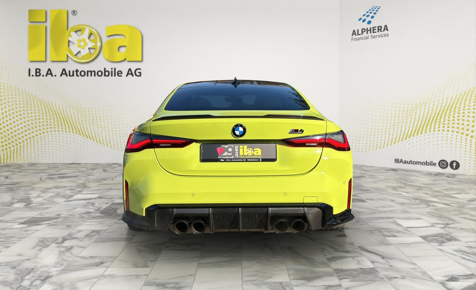 BMW M4 Coupé Competition (CH) INDIVIDUAL M Race Track Paket, Petrol, Second hand / Used, Automatic - 4