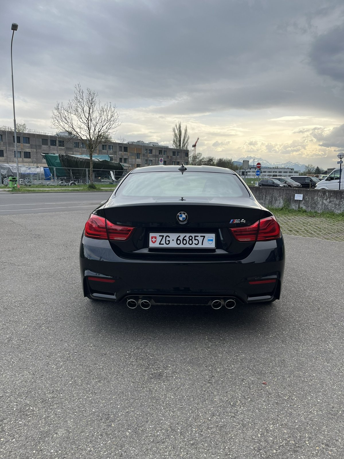 BMW 4er Reihe F82 Coupé M4, Petrol, Second hand / Used, Automatic - 3
