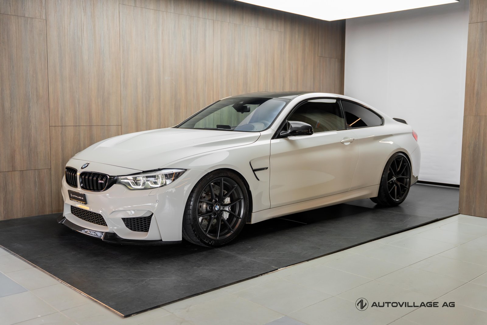 BMW M4 Coupé CS DKG