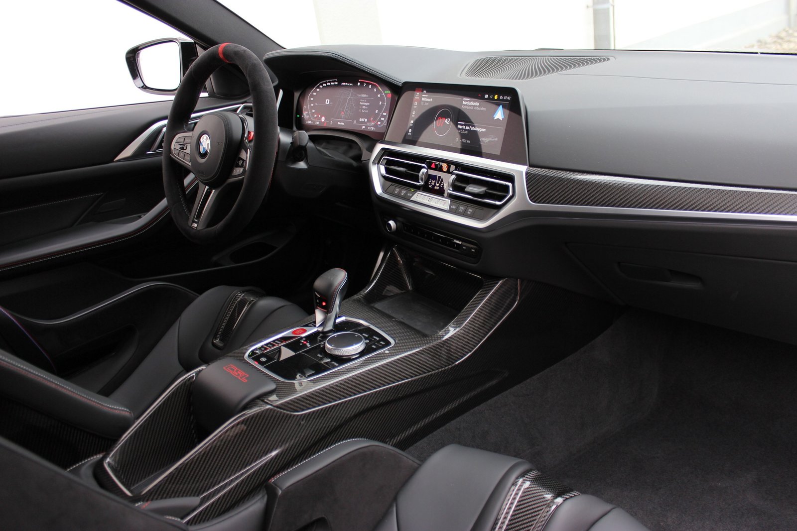 BMW M4 CSL *Frozen Brooklyn Grey Metallic*, Benzin, Occasion / Gebraucht, Automatik - 4