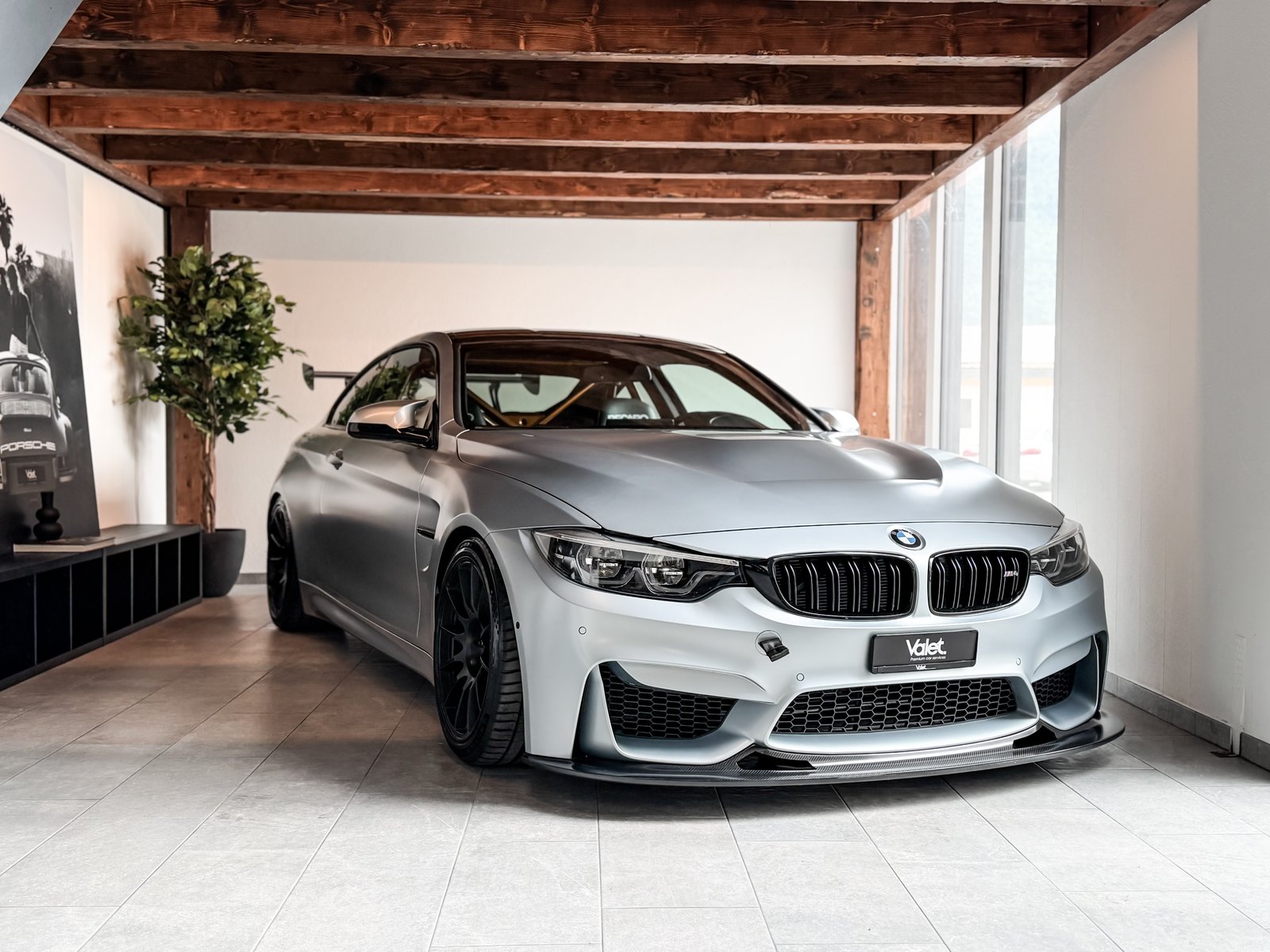 BMW M4 Coupé Competition DKG FROZEN SILVER TRACKTOOL
