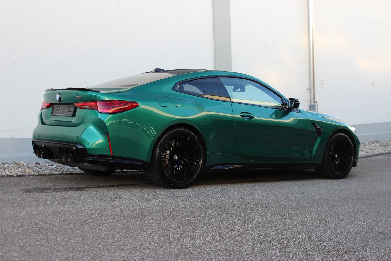 BMW M4 Coupé Competition M *ISLE OF MAN GRÜN METALL