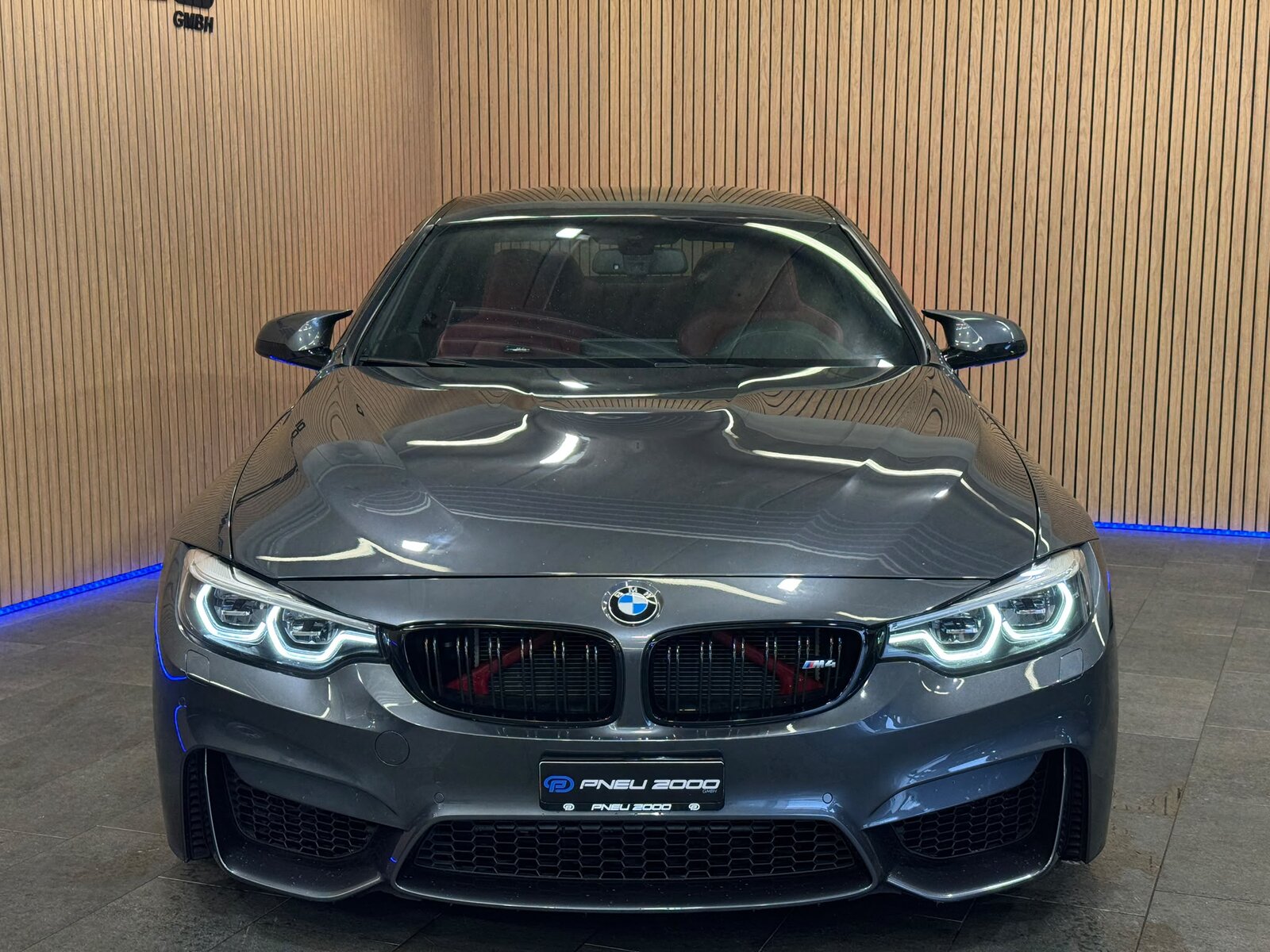 BMW M4 Coupé Competition DKG *AVERSUS 20*, Benzin, Occasion / Gebraucht, Automatik - 4