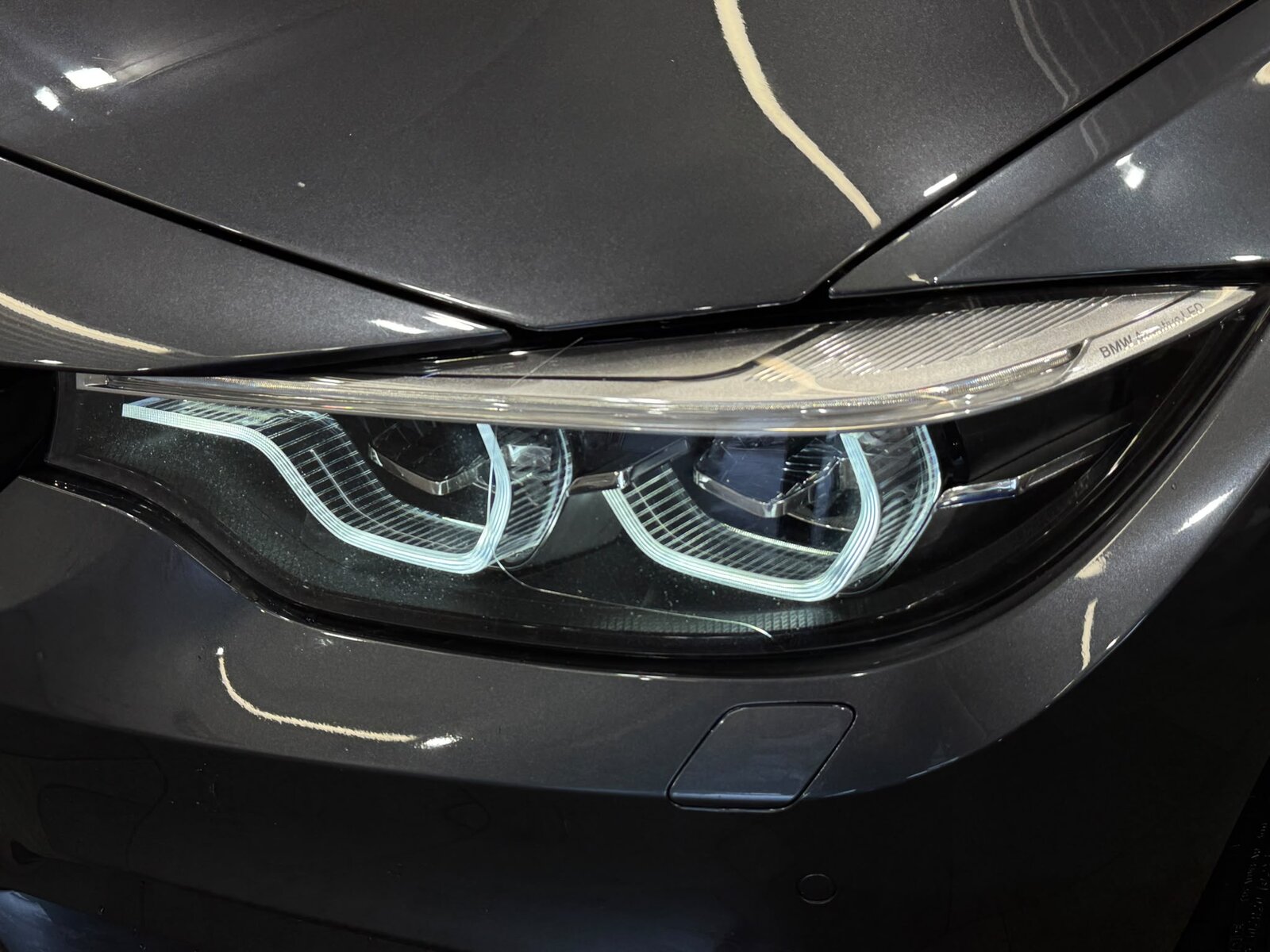 BMW M4 Coupé Competition DKG *AVERSUS 20*, Benzin, Occasion / Gebraucht, Automatik - 5