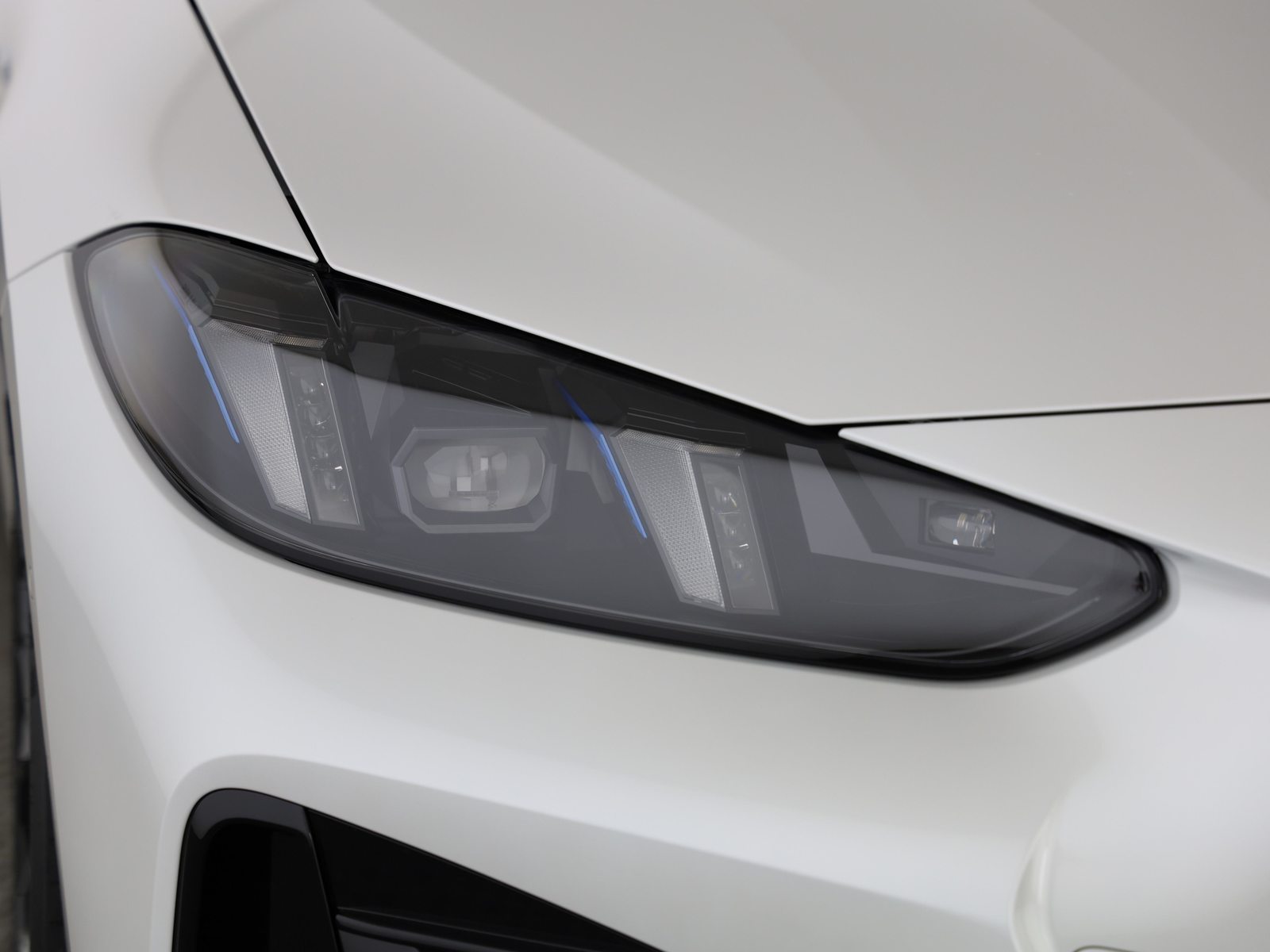 BMW M440i xDrive Cabrio, Hybride Léger Essence/Électricité, Voiture nouvelle, Automatique - 6