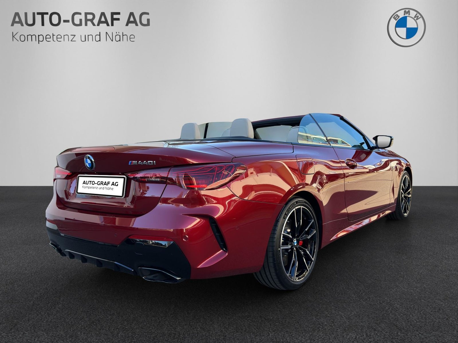 BMW M440i xDrive Cabrio M Sport Pro, Mild-Hybrid Petrol/Electric, New car, Automatic - 5