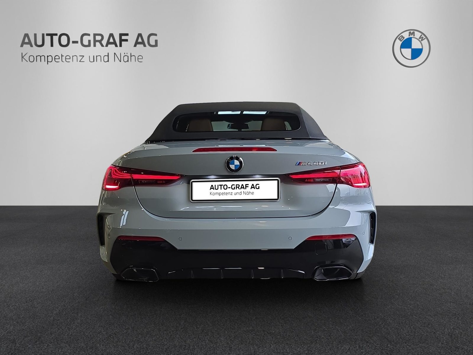 BMW M440i xDrive Cabrio M Sport Pro, Mild-Hybrid Petrol/Electric, New car, Automatic - 4