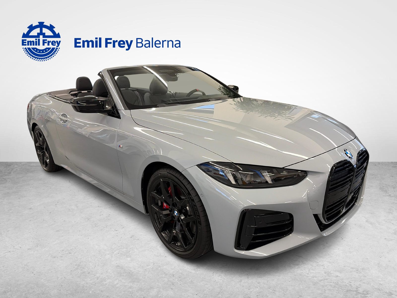 BMW M440i xDrive Cabrio, Mild-Hybrid Petrol/Electric, New car, Automatic - 4