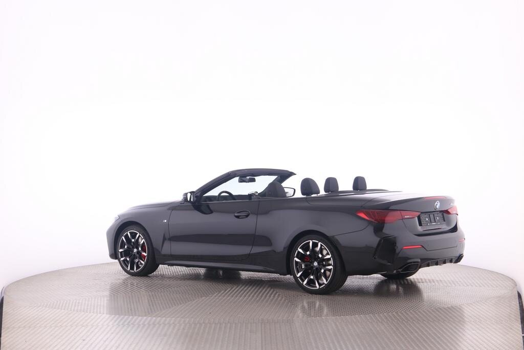 BMW M440i xDrive Cabrio, Mild-Hybrid Petrol/Electric, New car, Automatic - 6