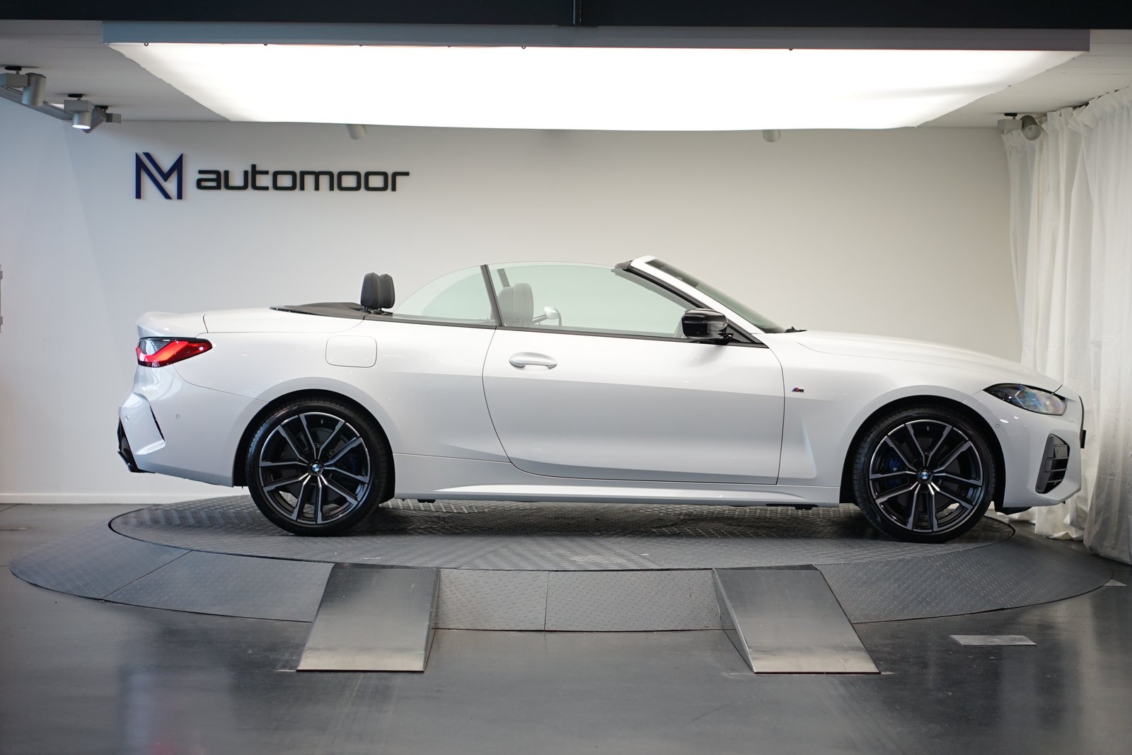 BMW M440i 48V Cabriolet Steptronic *CH-Fahrzeug*, Mild-Hybrid Benzin/Elektro, Occasion / Gebraucht, Automatik - 4