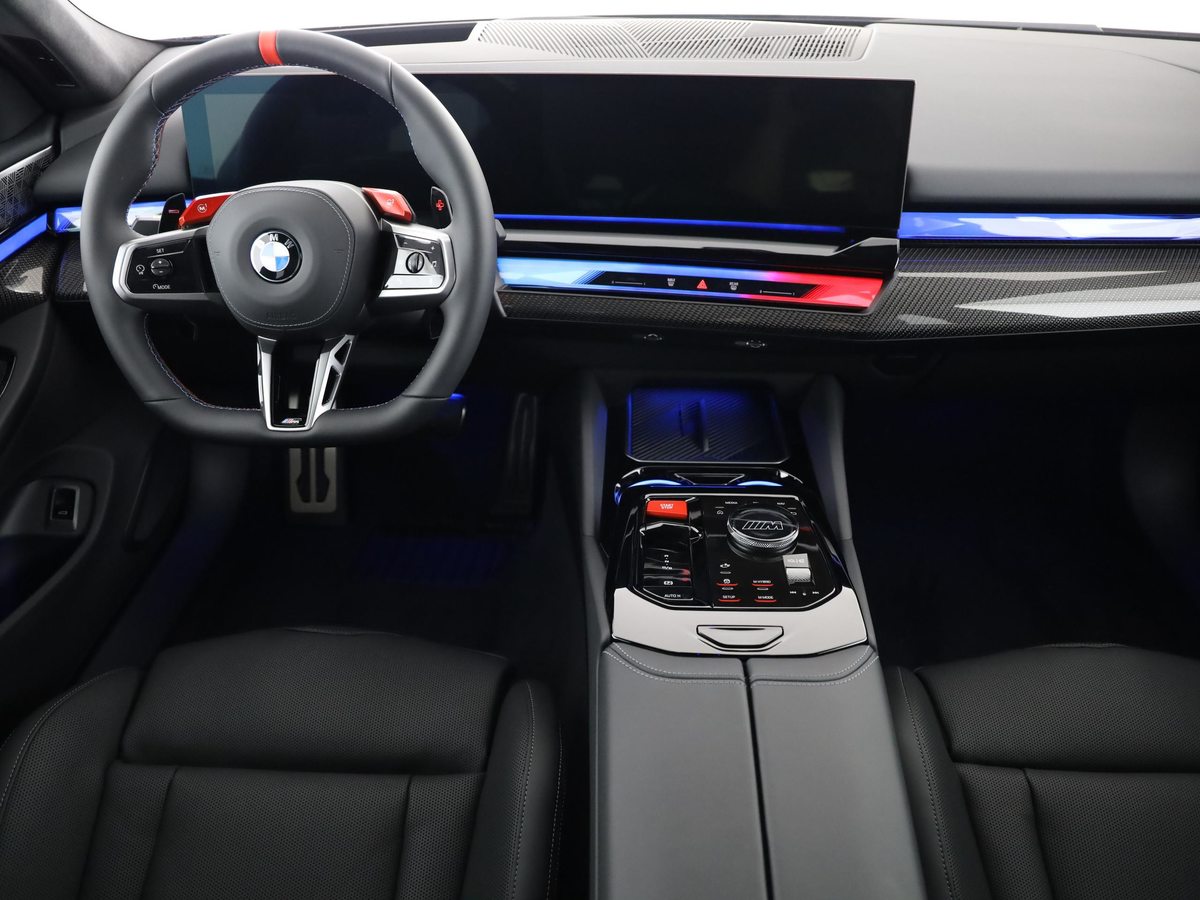 BMW M5 xDrive Touring, Hybride Rechargeable Essence/Électricité, Voiture nouvelle, Automatique - 5
