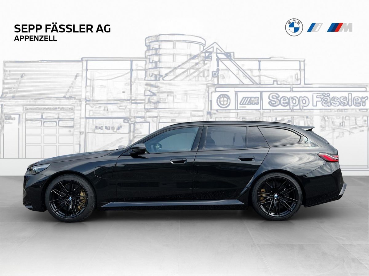 BMW M5 xDrive Touring, Plug-in-Hybrid Petrol/Electric, New car, Automatic - 2