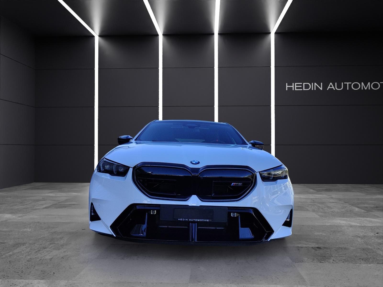 BMW M5 xDrive Touring, Hybride Rechargeable Essence/Électricité, Voiture nouvelle, Automatique - 3