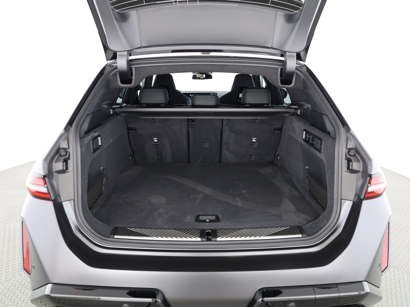 BMW M5 Touring, Plug-in-Hybrid Benzin/Elektro, Neuwagen, Automatik - 4