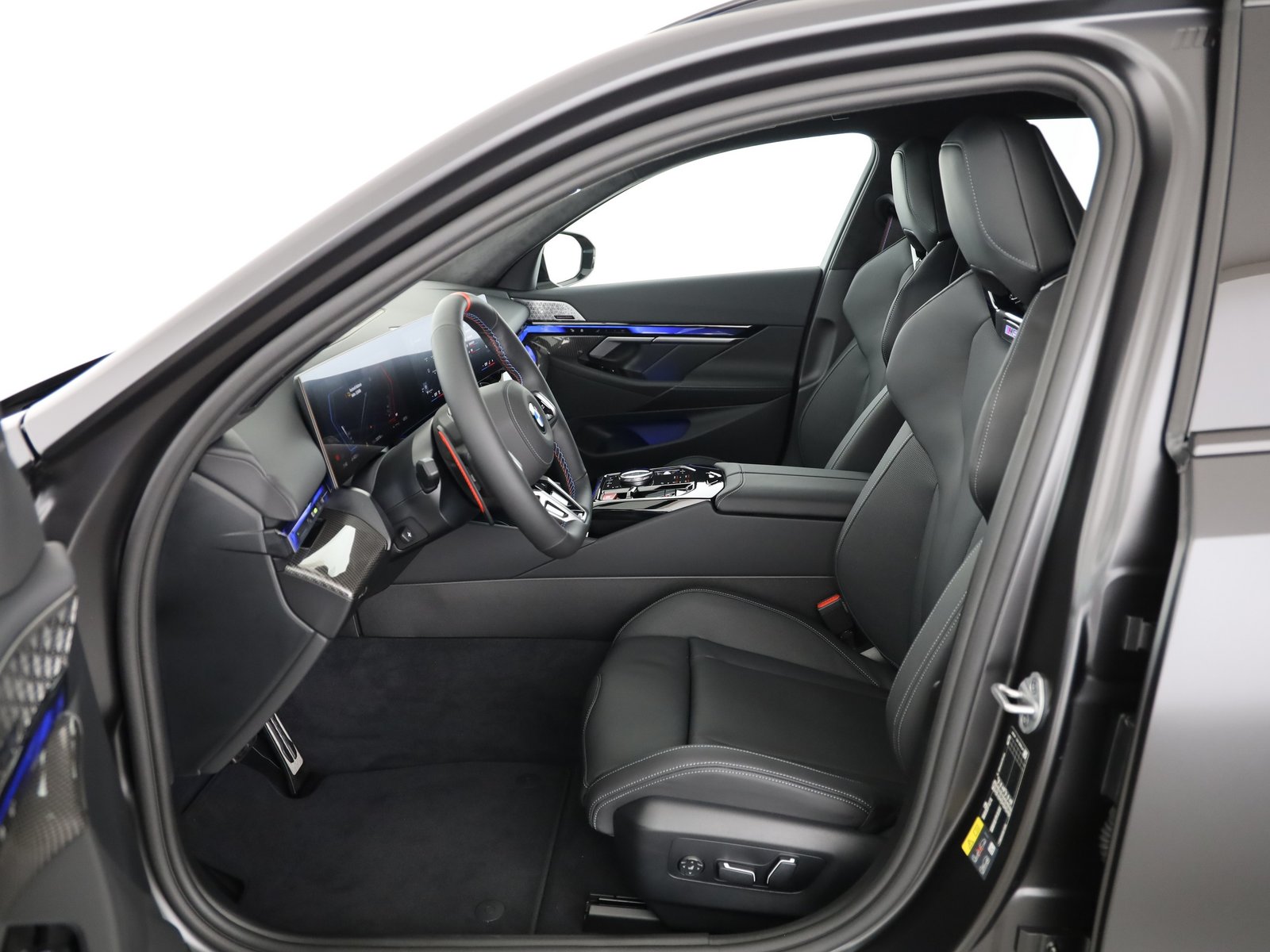 BMW M5 Touring, Plug-in-Hybrid Benzin/Elektro, Neuwagen, Automatik - 5