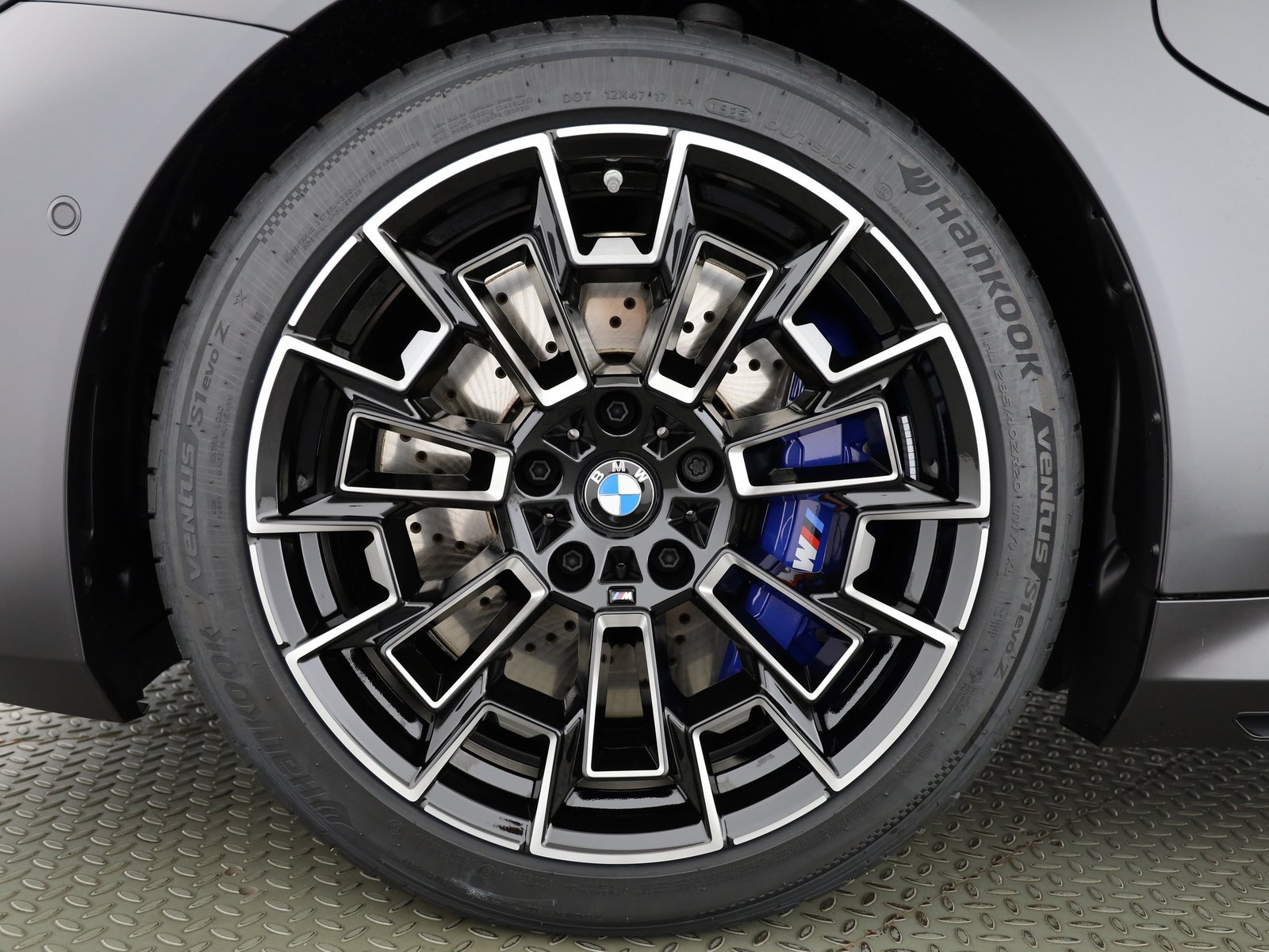 BMW M5 Touring, Plug-in-Hybrid Benzin/Elektro, Neuwagen, Automatik - 7