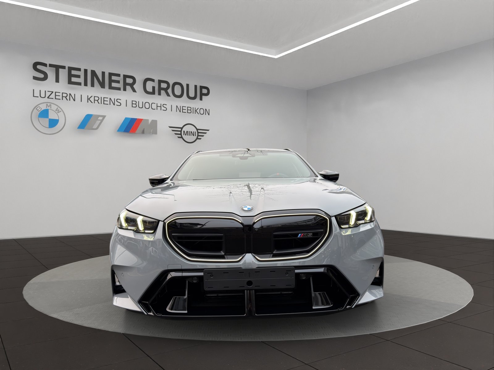 BMW M5 Touring, Plug-in-Hybrid Benzin/Elektro, Neuwagen, Automatik - 2