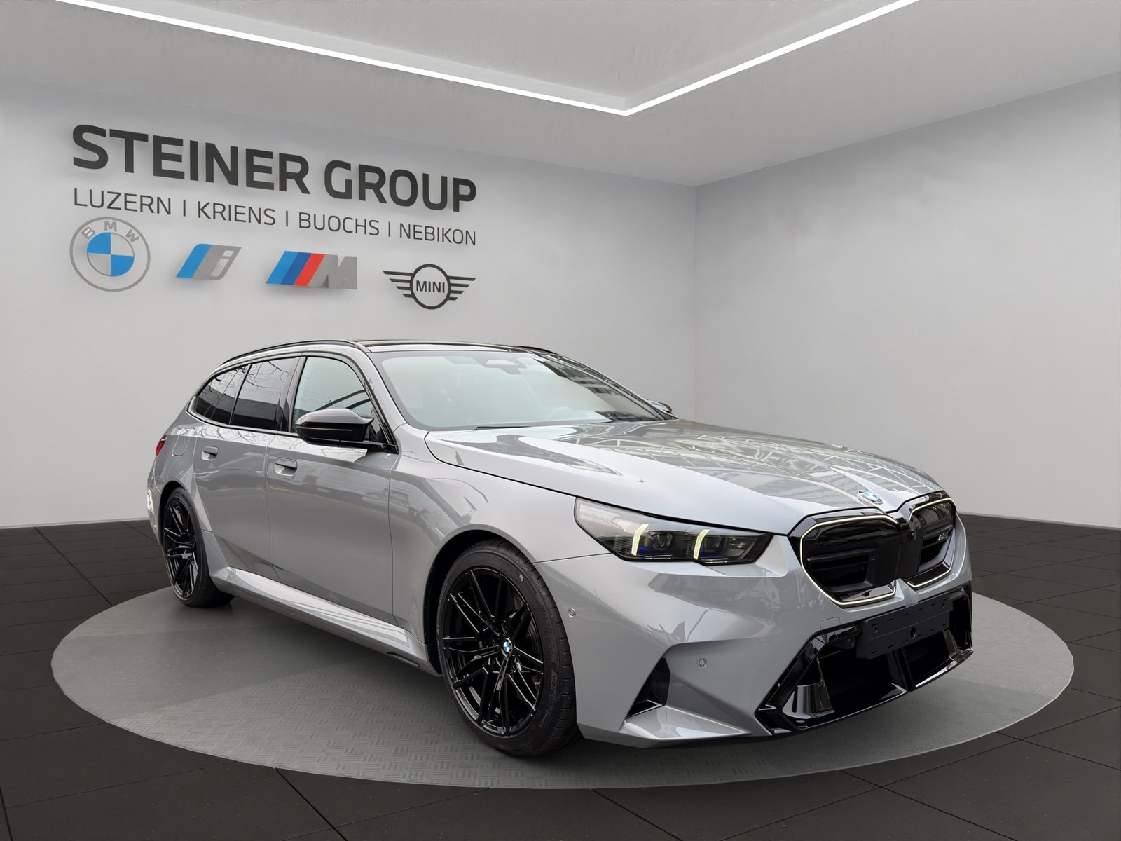 BMW M5 Touring, Plug-in-Hybrid Benzin/Elektro, Neuwagen, Automatik - 3