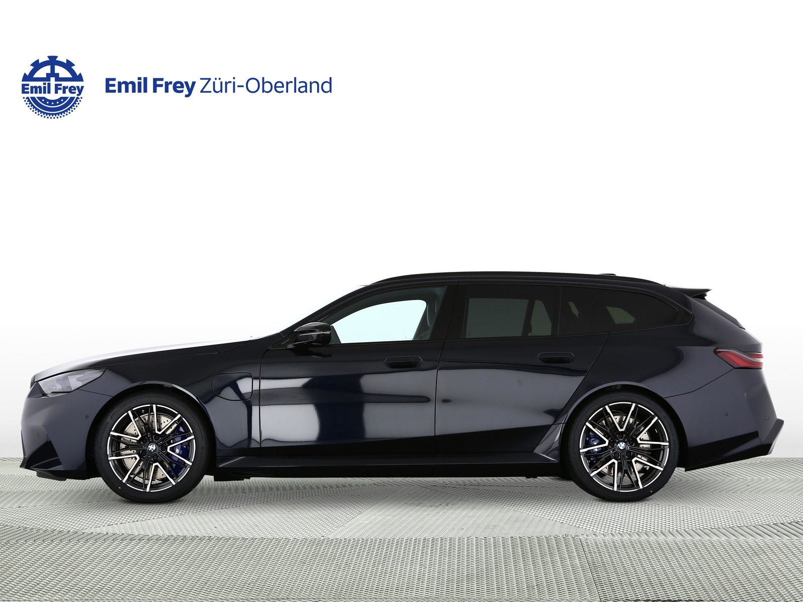 BMW M5 xDrive Touring, Plug-in-Hybrid Benzina/Elettrica, Auto nuove, Automatico - 2