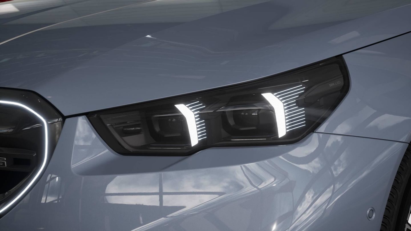 BMW M5 xDrive Touring, Plug-in-Hybrid Petrol/Electric, New car, Automatic - 6