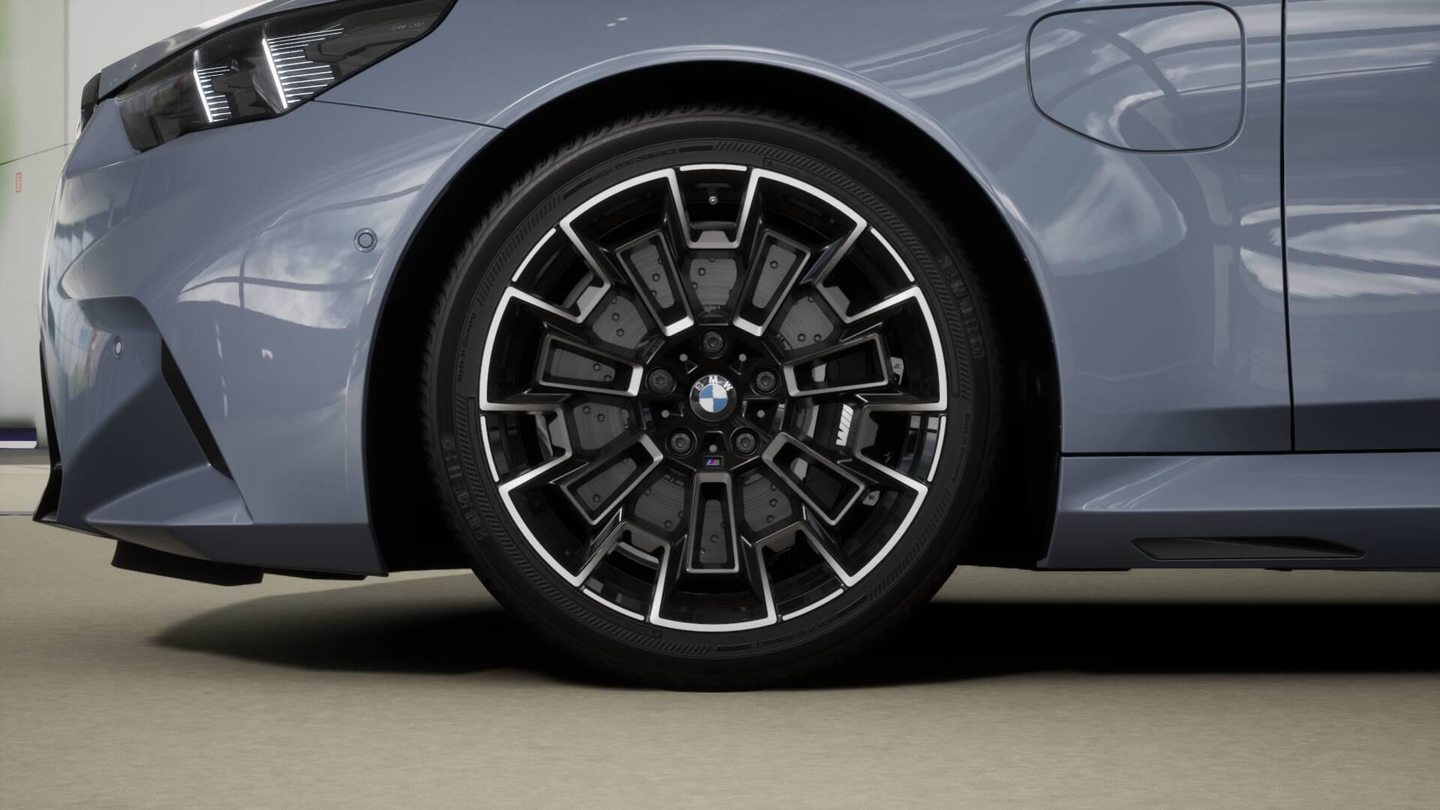BMW M5 xDrive Touring, Plug-in-Hybrid Petrol/Electric, New car, Automatic - 7