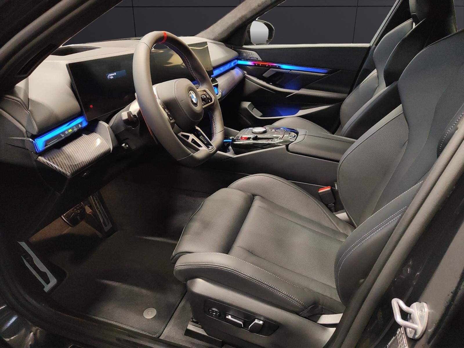 BMW M5 xDrive Touring, Plug-in-Hybrid Benzina/Elettrica, Auto nuove, Automatico - 2