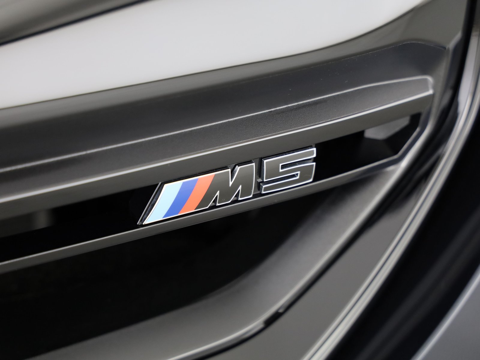 BMW M5 Touring, Plug-in-Hybrid Benzin/Elektro, Neuwagen, Automatik - 7