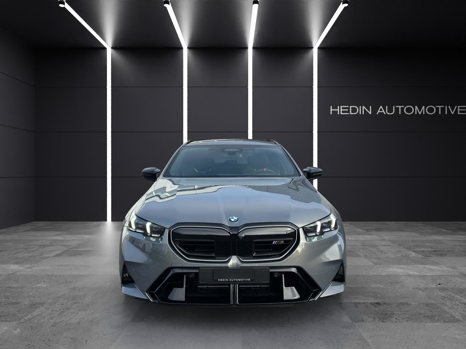 BMW M5 xDrive Touring, Hybride Rechargeable Essence/Électricité, Voiture nouvelle, Automatique - 2