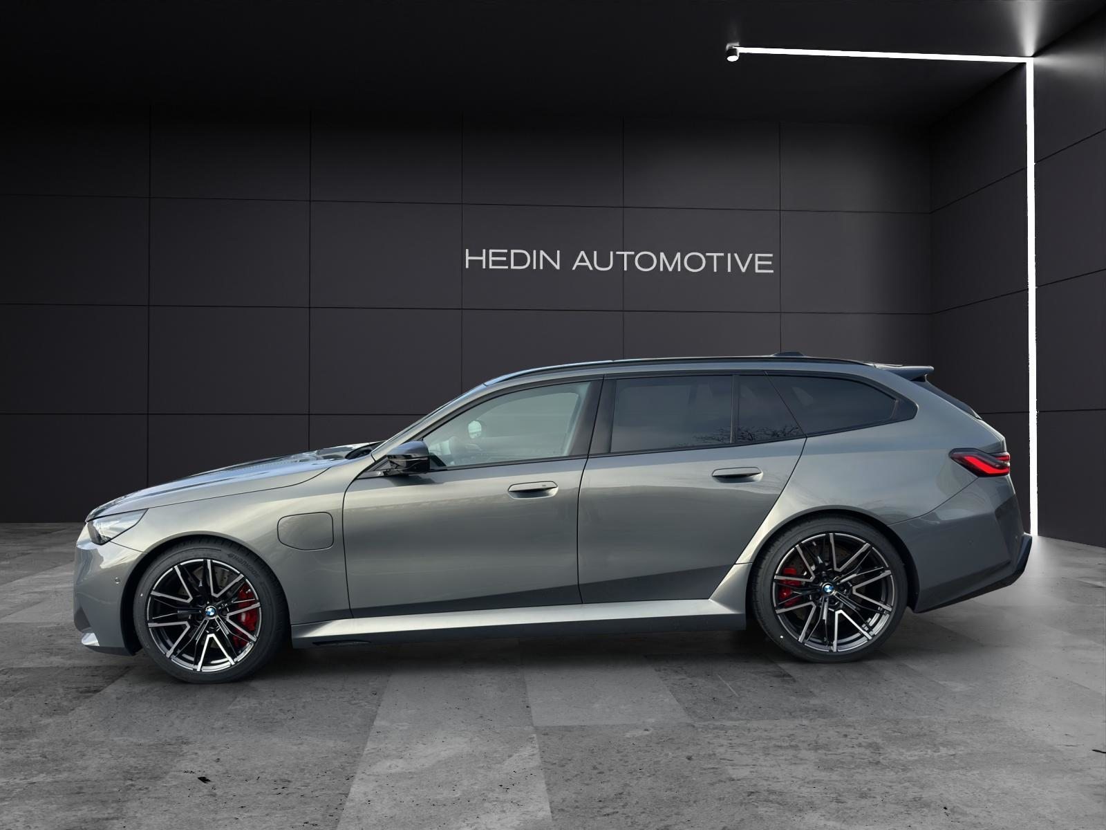 BMW M5 xDrive Touring, Hybride Rechargeable Essence/Électricité, Voiture nouvelle, Automatique - 3