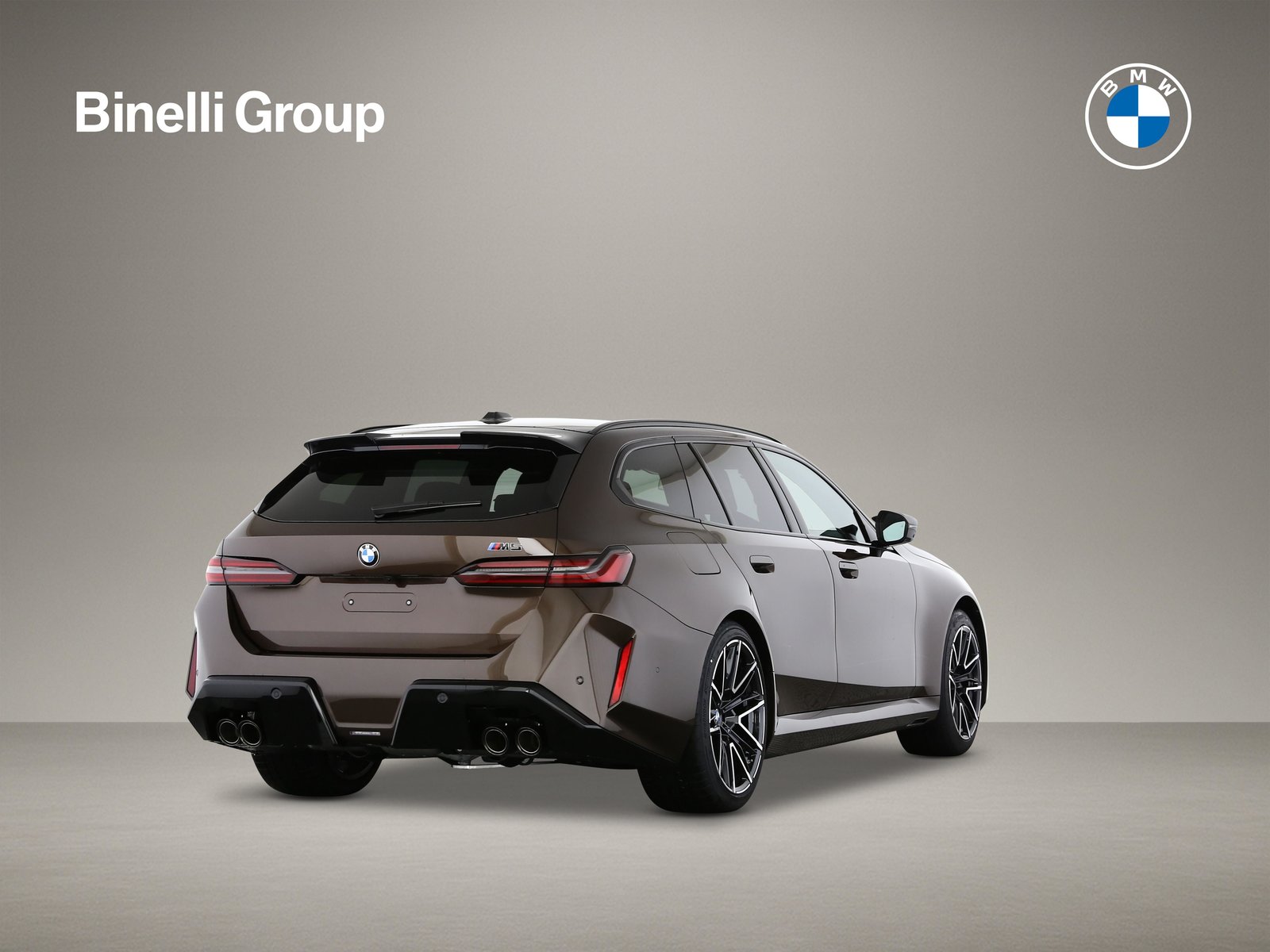 BMW M5 Touring, Plug-in-Hybrid Petrol/Electric, New car, Automatic - 2