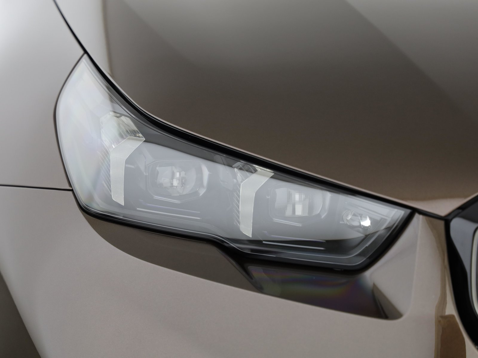 BMW M5 Touring, Plug-in-Hybrid Petrol/Electric, New car, Automatic - 6