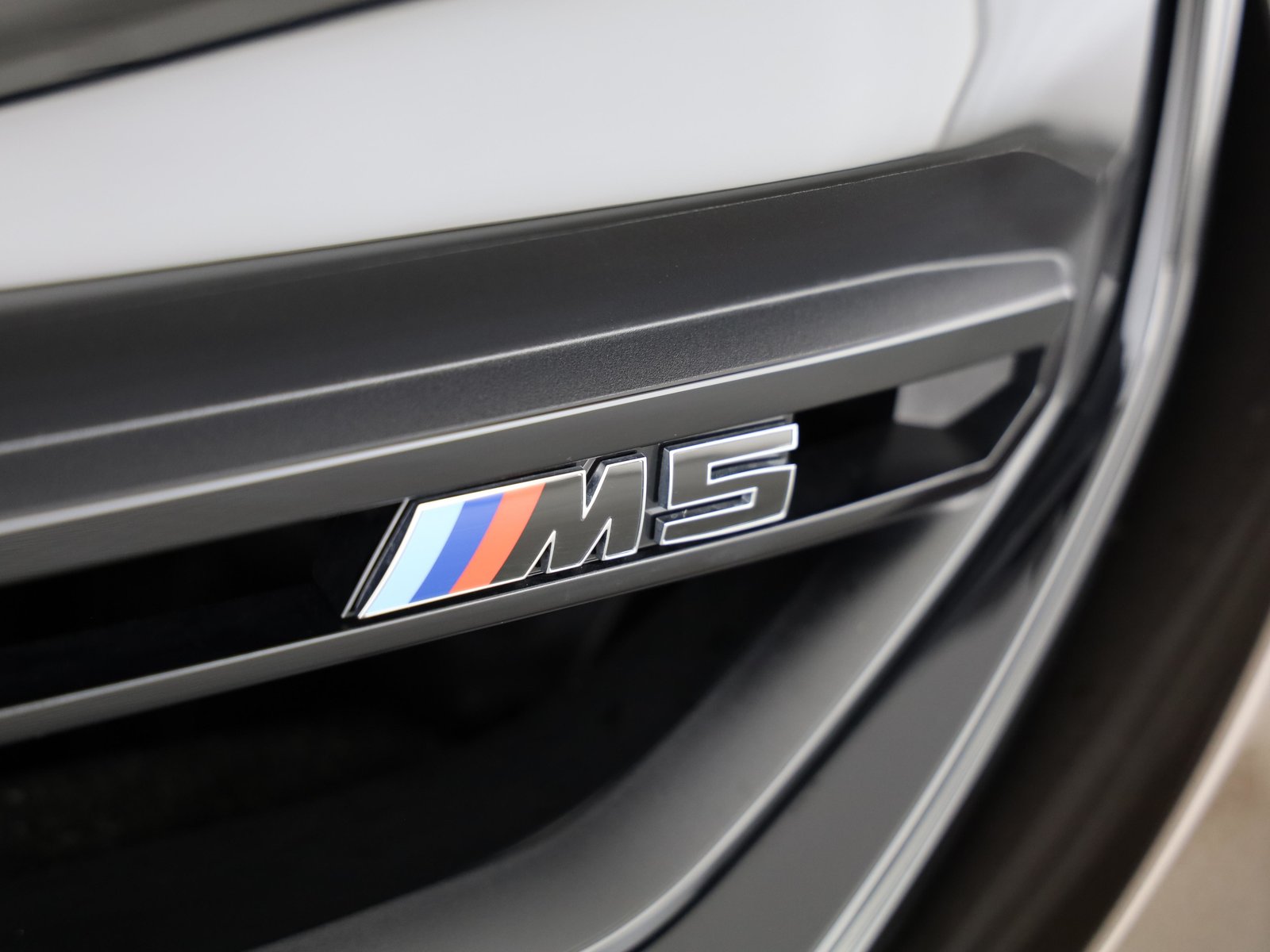 BMW M5 Touring, Plug-in-Hybrid Petrol/Electric, New car, Automatic - 7