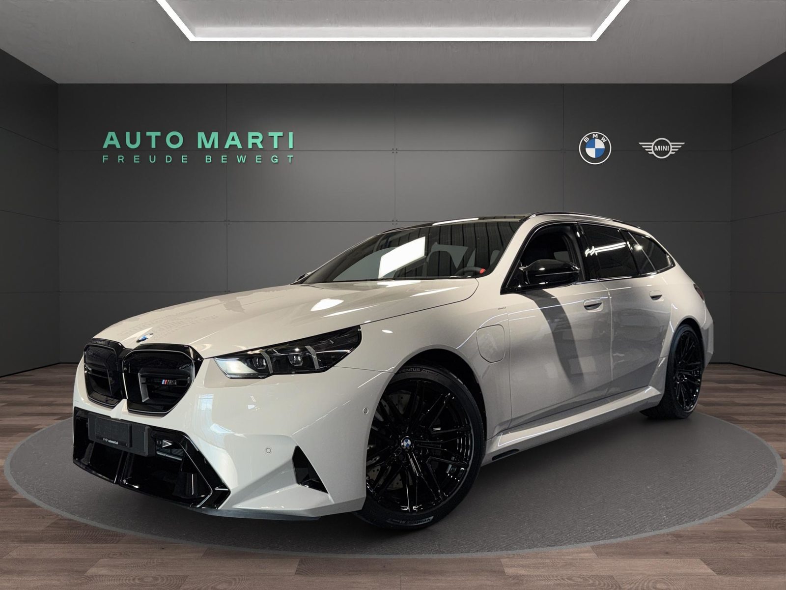 BMW M5 xDrive Touring