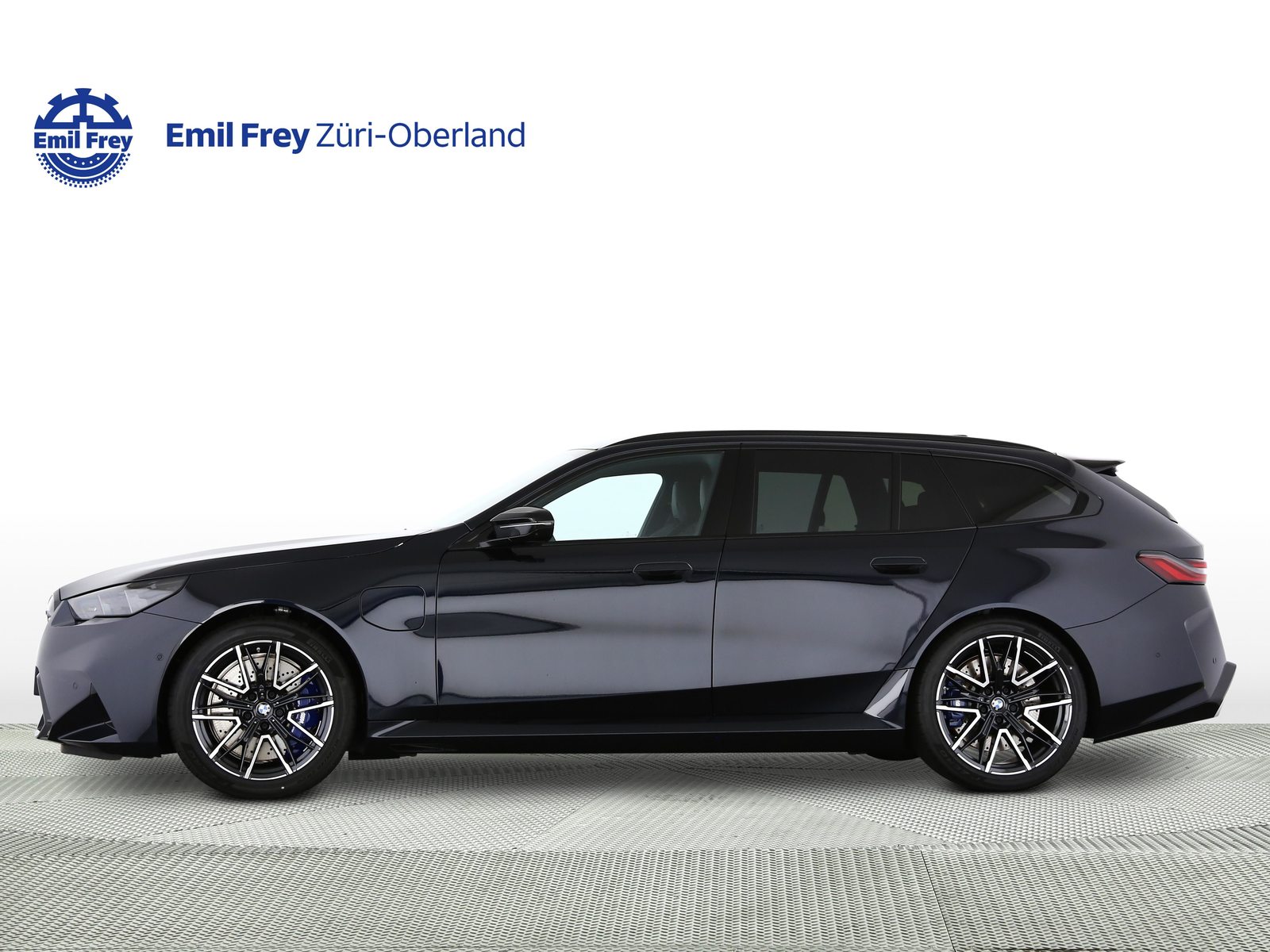 BMW M5 xDrive Touring, Plug-in-Hybrid Petrol/Electric, New car, Automatic - 2
