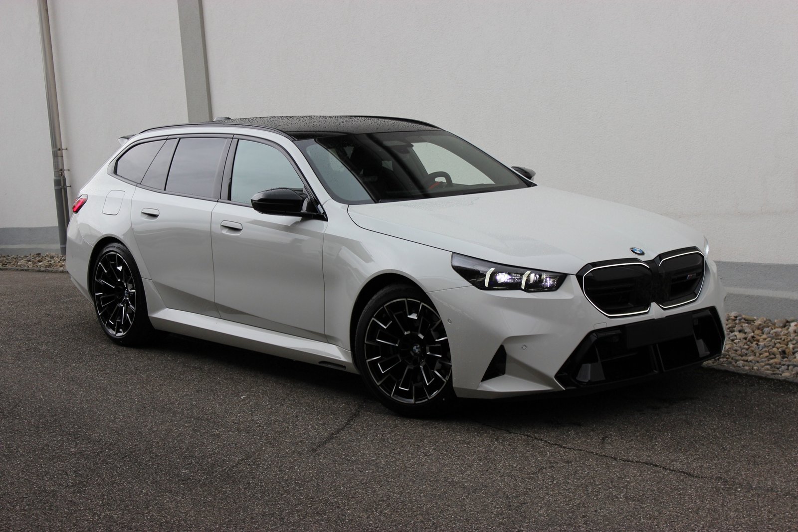 BMW M5 Touring *1.9-LEASINGAKTION*, Hybride Rechargeable Essence/Électricité, Voiture nouvelle, Automatique - 3